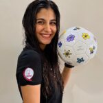 Shreya Dhanwanthary Instagram – Tonight’s the much awaited final and what a World Cup it has been! 
.
I got me a @miramikati designed football inspired by @alexiaputellas created in collaboration with the #hublotlovesfootball campaign! 
.
I know who I’m rooting for. Whose side are you on? 
.
@hublot @hublot_mumbai
