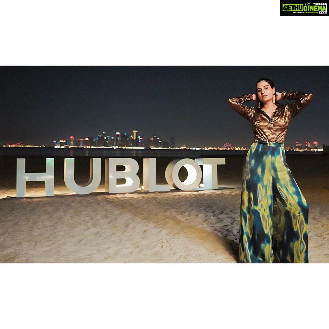 Shreya Dhanwanthary Instagram - HUBLOT x FIFA . @hublot @hublot_mumbai Photographed by @vegatron3 Styled by @utkarshamishra_ & assisted by @_komal____ Shirt: @bezzie.in Pants: @arokaofficial Earrings: @romanarsinghaniofficial