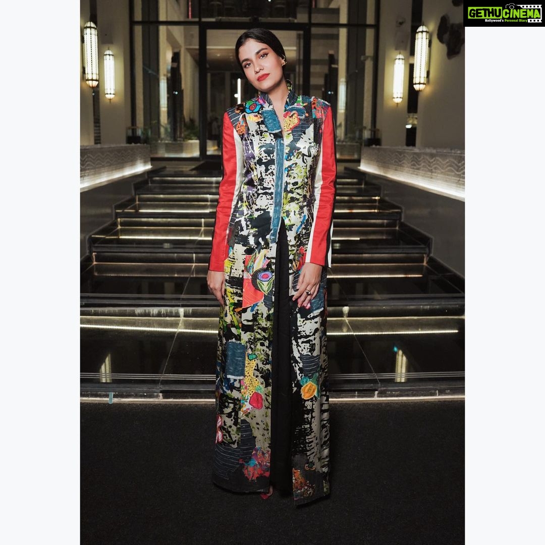 Shreya Dhanwanthary Instagram - HUBLOT x FIFA . Photographed by @vegatron3 Styled by @utkarshamishra_ & assisted by @_komal____ Jacket: @akok.in Pants: @turnblackofficial Jewellery: @romanarsinghaniofficial Footwear: @monrowshoes