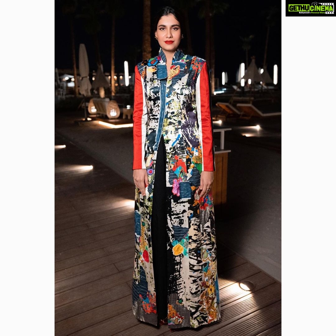 Shreya Dhanwanthary Instagram - HUBLOT x FIFA . Photographed by @vegatron3 Styled by @utkarshamishra_ & assisted by @_komal____ Jacket: @akok.in Pants: @turnblackofficial Jewellery: @romanarsinghaniofficial Footwear: @monrowshoes