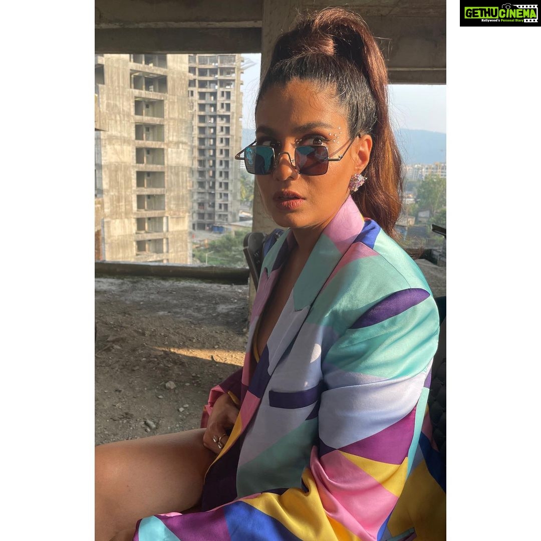 Shreya Dhanwanthary Instagram - Rubaab out NOW! @kaambhaari . @ladyatplay_tarsha @shrutiimhatre @rahaaurrahega