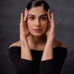 Shreya Dhanwanthary Instagram - A Portrait . @abhitakesphotos @ankitamanwanimakeupandhair