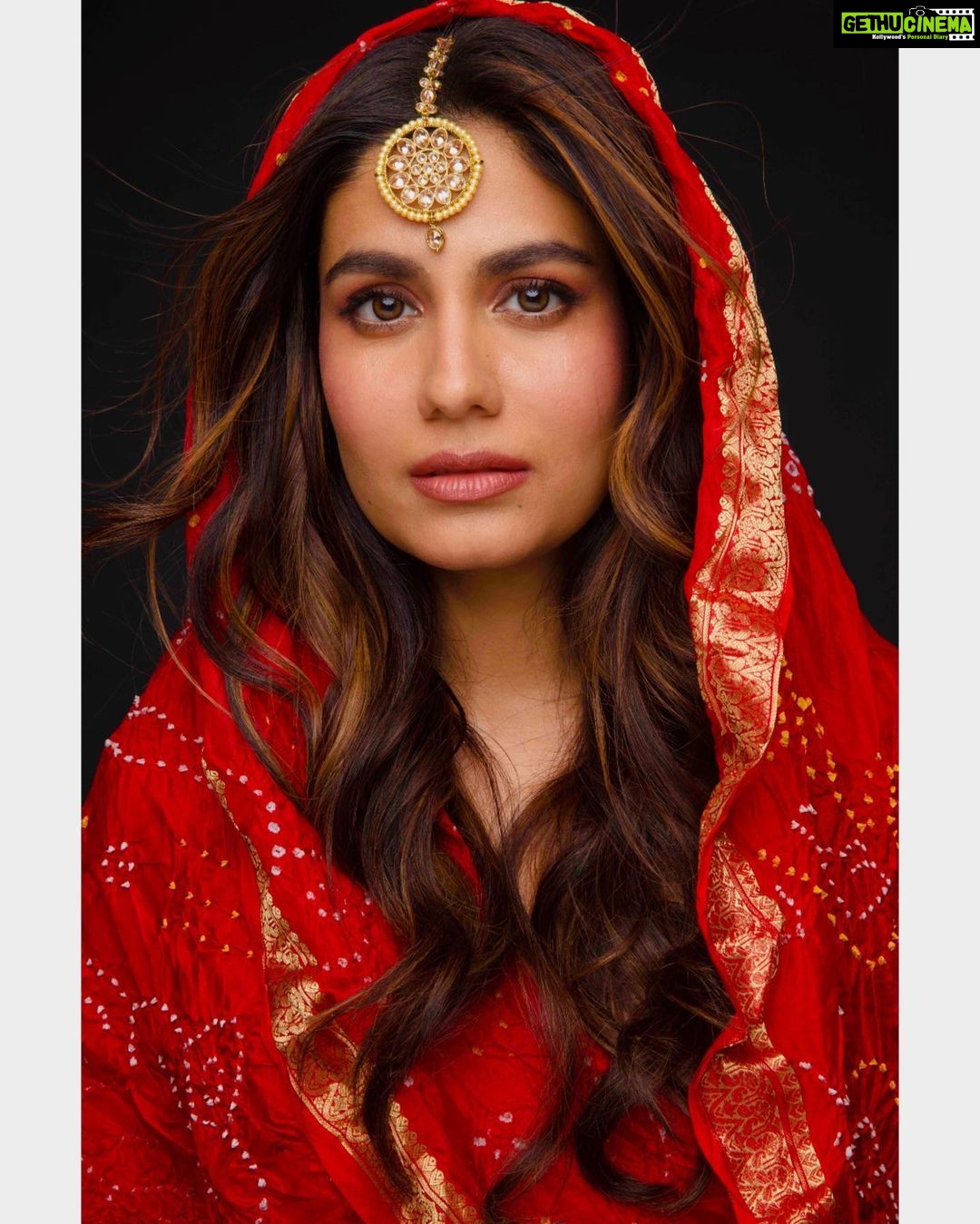 Shreya Dhanwanthary - 37.1K Likes - Most Liked Instagram Photos