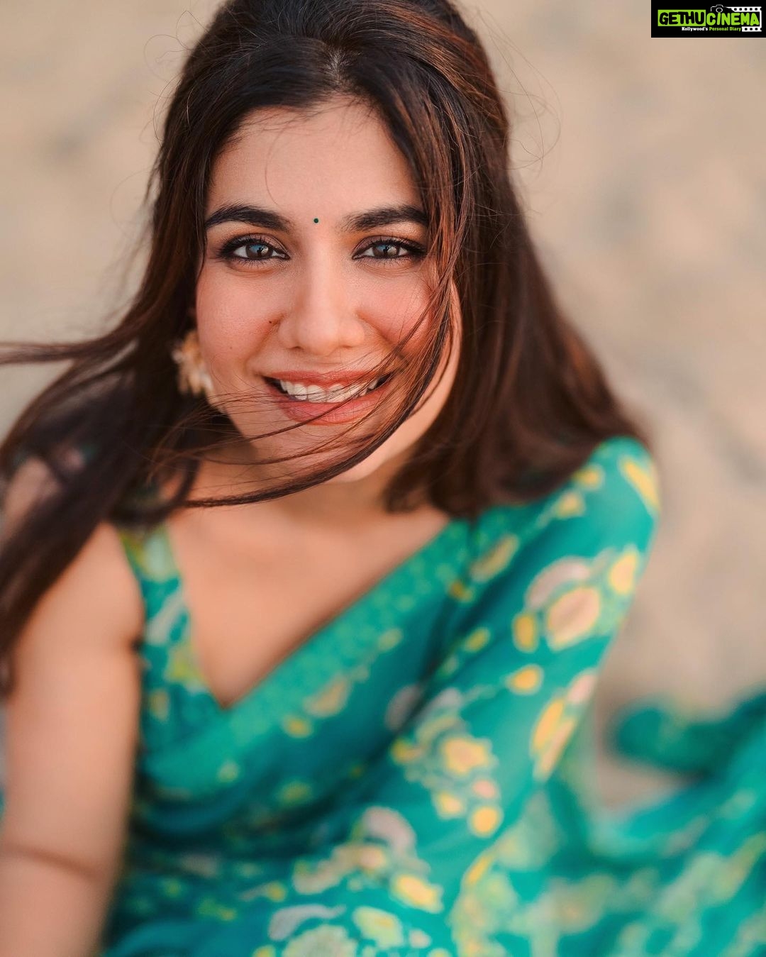 Shreya Dhanwanthary - 79K Likes - Most Liked Instagram Photos