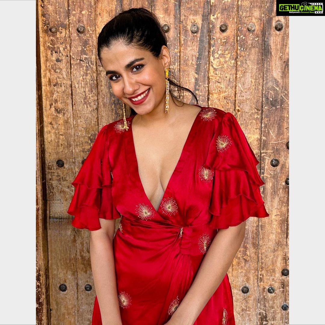 Shreya Dhanwanthary - 58K Likes - Most Liked Instagram Photos