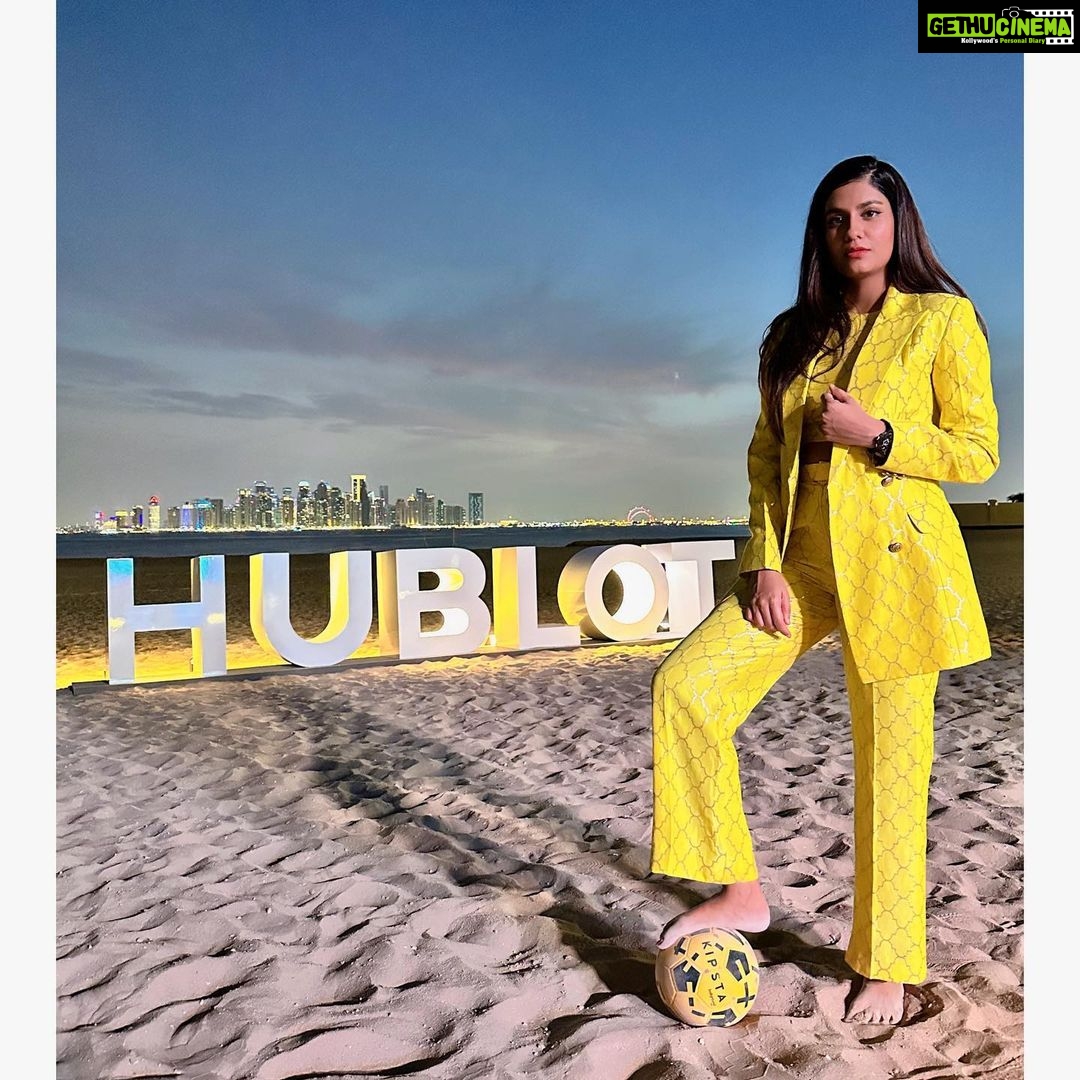 Shreya Dhanwanthary Instagram - HUBLOT x FIFA . @hublot @hublot_mumbai Photographed by @kari_watch & @abhimanyud Styled by @utkarshamishra_ & assisted by @_komal____ Suit: @ranbirmukherjeeofficial Jewellery: @romanarsinghaniofficial Footwear: @regalshoes.in