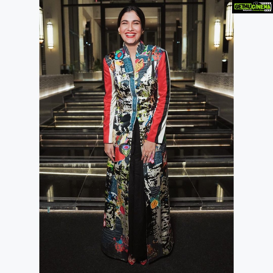 Shreya Dhanwanthary Instagram - HUBLOT x FIFA . Photographed by @vegatron3 Styled by @utkarshamishra_ & assisted by @_komal____ Jacket: @akok.in Pants: @turnblackofficial Jewellery: @romanarsinghaniofficial Footwear: @monrowshoes
