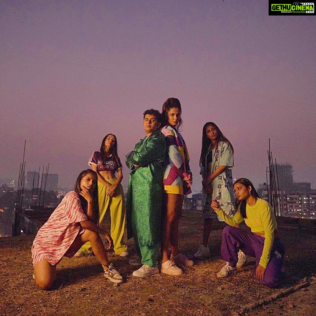 Shreya Dhanwanthary Instagram - RUBAAB is live!!! (Link in Bio) . @kaambhaari @shreyadhan13 @artnagar @bhaaribeats _______ @rahaurrahega @ripudamandatta @shivam_borkar @dimplekotecha @shrutiimhatre @ladyatplay_tarsha @whatsyoureshu_hair @darshanpatil17 @deanchic @nubestudio.in @picture.post.studio @Dev_nayak212 @mayurmejiyatar @prateekshettigar @anjali.verma09 @iamshivikajain @vishishere100 @chetnayadav_22 @alkasharma_rquest