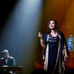 Shreya Ghoshal Instagram – Bhartiya naree rocking in saree!

Outfit: @asopalav
@saree.com_by_asopalav
Jewellery: @sangeetaboochra
Stylist: @stylebysaachivj
Asst.: @styledbynikinagda @nehha_o