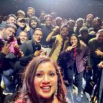 Shreya Ghoshal Instagram – A Team ♥️♥️♥️ 
@abdg_1988 @abhimestry @aye_vatan @chinmayharshe @crossface2005 @ganeshthoratofficial @harshadpsathe @jobindavid  @khushboo_gugle @kin4u @manuvjacob @ohthatguymayur @rajeevprasannaflute @rohanshetty1012 @sanglap_sengupta @srisaivivek @sachin_vk_karade @thegardenlizard @umakantparabmusic @vj_arell

And my baba @bishwajitghoshal as our guide and mentor ♥️ 

Thank you @manish.sood @deepa.sood30 @intense102.9fm and all our local promoters and sponsors for giving us a memorable tour 🙏🏻♥️ Nassau Coliseum