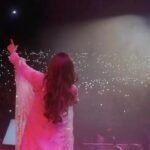 Shreya Ghoshal Instagram – About last night!♥️🙏🏻🔥
#USTour
#20YearsofSG #shreyaghoshalliveinconcert Oracle Arena