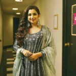 Shreya Ghoshal Instagram - Los Angeles ke din ♥️♥️ Outfit: @meghabansalofficial Earring: @azotiique Ring: @sangeetaboochra Stylist: @stylebysaachivj Asst.: @styledbynikinagda @nehha_o