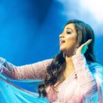 Shreya Ghoshal Instagram - Gulabi Gulabi Hue Jaa Rahe Hain💗 Outfit: @bhawnagoenkaofficial Jewellery: @azotiique Stylist: @stylebysaachivj Asst: @styledbynikinagda @nehha_o