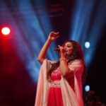 Shreya Ghoshal Instagram – ♥️🤍
Outfit: @khushboobagriofficial
Jewellery: @curiocottagejewelry
Stylist: @stylebysaachivj
Asst.: @styledbynikinagda @nehha_o