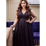 Shreya Ghoshal Instagram - Bluesy 💙 Outfit: @kalkifashion Jewellery: @miranabymegha Ring: @azotiique Stylist: @stylebysaachivj Team: @stylebynikinagda @sanzimehta777