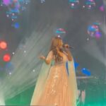 Shreya Ghoshal Instagram - Clip of my favourite ‘O rangrez’ from last night concert.