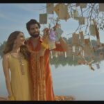 Shreya Ghoshal Instagram – The season of romance is here♥️ And I have the perfect song for you 😍♥️ 
#Sohnneyaa is out now!! 
Sung along with and featuring the amazing @lakshaykapoorofficial and @saachi_bindra 
Composed by @ravismusic written by @kunaalvermaa 
Check it out on @vyrloriginals YouTube channel 
@shaunagautam 
#valentines #lovesongs #shreyaghoshal