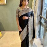 Shreya Ghoshal Instagram - What a spectacular night it was. #NMACC launch #thegreatindianmusical Outfit: @sacredweaves Jewellery: @kushalsfashionjewellery Stylist: @stylebysaachivj Team: @styledbynikinagda @stylebyniti @sanzimehta777 Hair: @maggie_hairstylists1989