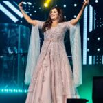 Shreya Ghoshal Instagram - Mumbai moments. Outfit: @shlokdesign Jewellery: @azotiique Stylist: @stylebysaachivj Team: @sanzimehta777 @styledbynikinagda @stylebyniti Hair @maggie_hairstylists1989
