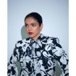Shriya Pilgaonkar Instagram – 🎥🥂

Styling @shreejarajgopal
Style team @dhwanii.jain 
Make up @makeupandhairbyshruti
Hair @darshana.mule
Photographer @rishabhkphotography
Wearing @reik.studio
Earrings @misho_designs