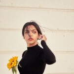 Shriya Pilgaonkar Instagram – Found April in my arms 🌻

#AprilPhool #April #sunflower