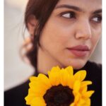 Shriya Pilgaonkar Instagram – Found April in my arms 🌻

#AprilPhool #April #sunflower