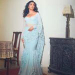 Shriya Pilgaonkar Instagram - Tonight for the Critics’ Choice Awards 2023 🦋 Best Actor Nomination for ‘The Broken News ‘ 🥂 •My fab glam squad ⭐️ Glam @makeupandhairbyshruti Hair @darshana.mule Styling @shreejarajgopal Style assistant @dhwanii.jain Photographer @tejasnerurkarr Wearing @shlokakhialaniofficial Necklace @goldsmiths_jewellery Ring @jet_gems . . . #shriyapilgaonkar #stylefile #sareeglam #pastelblue #Raw #ShriyaXShreeja #Indian #ootn #CriticsChoiceAwards
