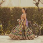 Shriya Pilgaonkar Instagram - 🍭🚲 #ShriyaXTorani Wearing @toraniofficial Hair : @ranthlei_maria @bkccad Makeup : @chinir_just_chinir jewels : @shriparamanijewels Photography @joeydoesntshootauto