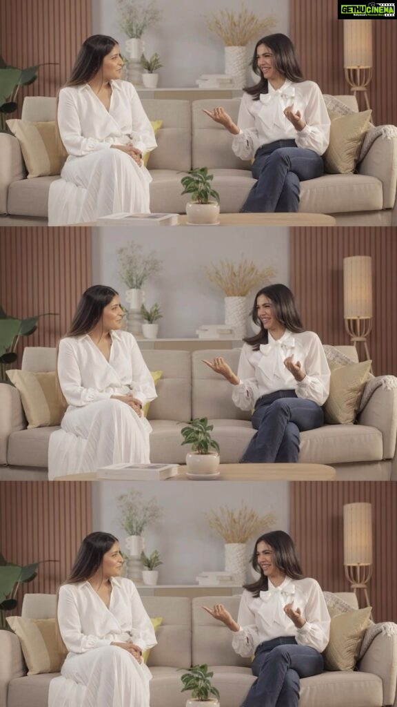 Shriya Pilgaonkar Instagram - If you’ve wondered whether your skin type is dry or dehydrated, you’d be amazed to know that you can have both!🫢 Identifying your skin type doesn’t have to be a confusing process nor does treating it! @shreyajain26 and I too recently discovered that identifying your skin type is Simple!💚 Decode your skin type with me and @shreyajain26 as we understand the science behind dry and dehydrated skin and make it Simple for you with @simpleskincareindia 💚