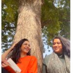 Shriya Pilgaonkar Instagram – 🌳 📖 Lazying in a garden with a 
good book + close friend = Luxury.

It’s always a picnic around you @mallika_hiremath 

#Delhi #Wintermornings #Gardens #Picnic
#SunderNursery Sunder Nursery – Delhi’s Heritage Park