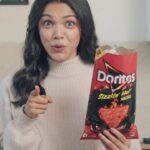 Shriya Pilgaonkar Instagram – #Ad #Collab
Can anyone take this fiery heat? Tearing into the Doritos Sizzlin’ Hot, just to see what these chips are made of! 🔥
 
Watch your girl #BeatTheHeat and come out on top!
Let’s go!
 
#ChipsNahiFire #DoritosSizzlinHot #DoritosIndia #ForTheBold