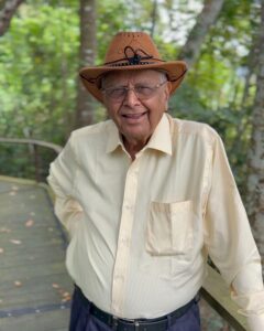 Shriya Pilgaonkar Instagram - It was my Ajoba’s childhood dream to see the world . This year at the age of 84, he completed 100 countries . Aai & I surprised him by turning up in the middle of a rainforest to join his century celebration 😊
He has been an inspiration not just to me , but to so many of those who have had the pleasure of being in his company and have heard his stories . Somebody who seeks to live life to the fullest and finds joy in everyday conversation , nature , art , music . Cheers to my favourite travel buddy & the best storyteller 💚🍻Your adventures have only just begun..🧿♥️🙏🏼👏🏼

तुम जियो हज़ारों साल ये मेरी है आरज़ू…