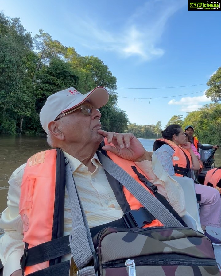 Shriya Pilgaonkar Instagram - It was my Ajoba’s childhood dream to see the world . This year at the age of 84, he completed 100 countries . Aai & I surprised him by turning up in the middle of a rainforest to join his century celebration 😊 He has been an inspiration not just to me , but to so many of those who have had the pleasure of being in his company and have heard his stories . Somebody who seeks to live life to the fullest and finds joy in everyday conversation , nature , art , music . Cheers to my favourite travel buddy & the best storyteller 💚🍻Your adventures have only just begun..🧿♥️🙏🏼👏🏼 तुम जियो हज़ारों साल ये मेरी है आरज़ू…