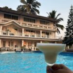 Shriya Pilgaonkar Instagram - March tide 🌴🍹