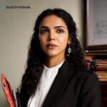 Shriya Pilgaonkar Instagram – 1 year to being grappled with difficult moral dilemmas, personal struggles, and high-stakes courtroom battles ⚖️

#1YearOfGuiltyMindsOnPrime