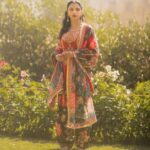 Shriya Pilgaonkar Instagram – Indian Actor & youth icon Ms.Shriya Pilgonkar | @shriya.pilgaonkar in our Gulabi Saroj kurta in makhmal paired with a neelam chintz shalwar. 

The garment is embellished in fine doria embroidery with gota and hand sown sequins.
It comes in layers with a tullé dupatta in the chintz print and lehariya gota and kiran on the dupatta.

The garment is an extension of our range ~ ‘chandni Raatien’ to be discovered on our website www.torani.in & our flagship store at Khan Market, Delhi.

Wearing @toraniofficial
Styled by @karantorani @asmipradeep
Photo & film courtesy @joeydoesntshootauto
Hair @ranthlei_maria @bkcad
Make up @chinir_just_chinir
Jewelry @sheetalzaveribyvithaldas @kantikajewels 

#ToraniIndia #ShriyaPilgaonkar #toranitribe
