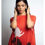 Shriya Pilgaonkar Instagram – Easy Breezy🍷🌹

Team
Styling: @yuktisodha
Photographer: @palashsverma 
Make up: @makeupandhairbyshruti 
Hair @darshana.mule 
Wearing: @payalkhandwala 
Jewellery: @minerali_store
Boots: @londonrag_in

#ootd #KBC #PayalKhandwala #Stylefile #boots #Easy #redandblack