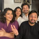 Shriya Pilgaonkar Instagram – Last night we hit a century with our play INTERNAL AFFAIRS at Prithvi Theatre . 100 shows !🎭🥂

It’s exhilarating being on stage & I’m so grateful to get to perform with these incredible actors. It’s been a mad, fun ride with this bunch😊

Big love to the audience who always gives us so much love. Thank u🙏🏼 

🫶🏼 @akvariouslive @adhaarnotacard @akvarious @shikhatalsania @hussain.dalal @priyanshupainyuli @adhirbhat 

#100 #NatakLife #InternalAffairs #Akvarious #PrithviTheatre #Theatre #stage