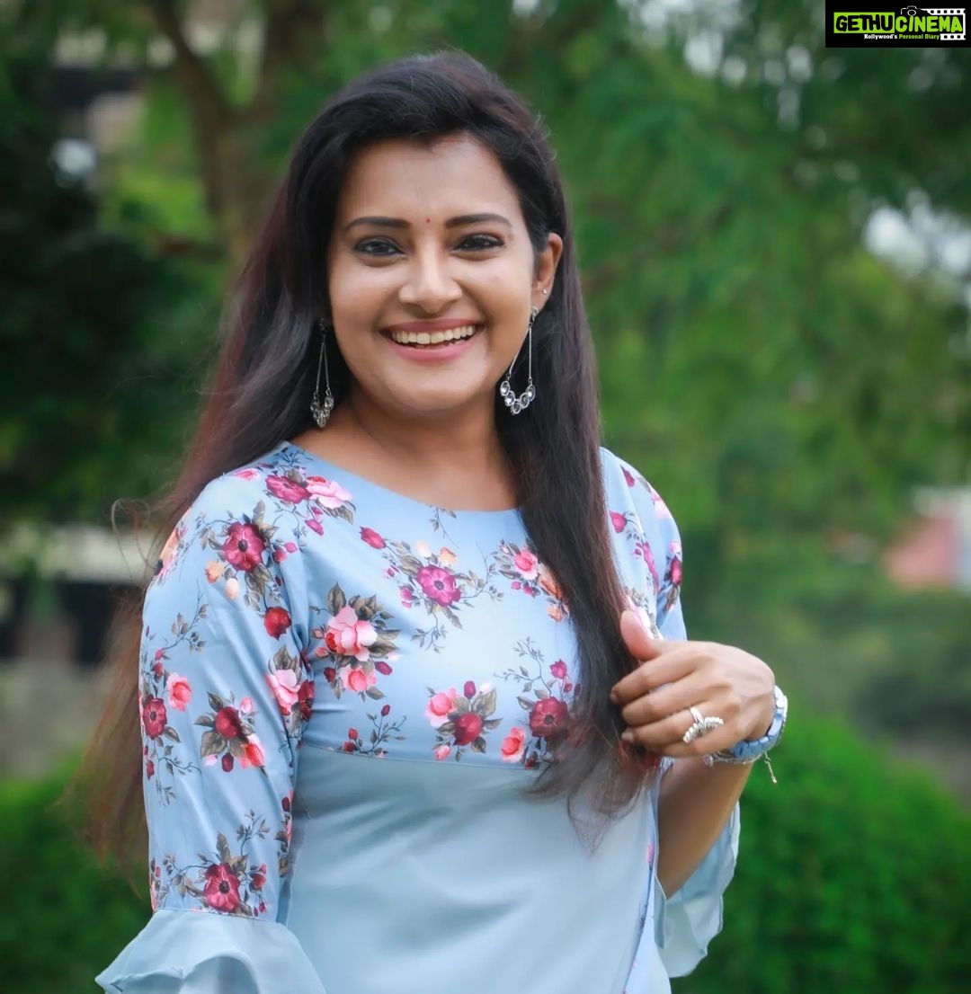 Shruthi Raj Instagram - 𝖶𝖨𝖲𝖧 𝖸𝖮𝖴 𝖠𝖫𝖫 𝖠 𝖵𝖤𝖱𝖸 𝖧𝖠𝖯𝖯𝖸 𝖭𝖤𝖶 𝖸𝖤𝖠𝖱 ❤❤❤ PC: @k.b_aravind