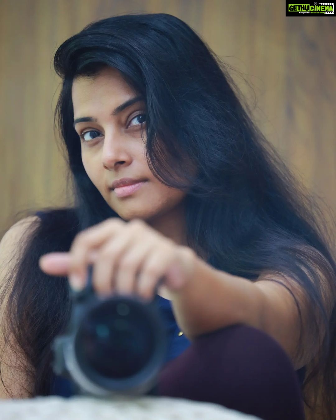 Shruthi Raj Instagram - ππ΄π»π΅ πΏπΎππππ°πΈππ π₯°π₯°π₯°