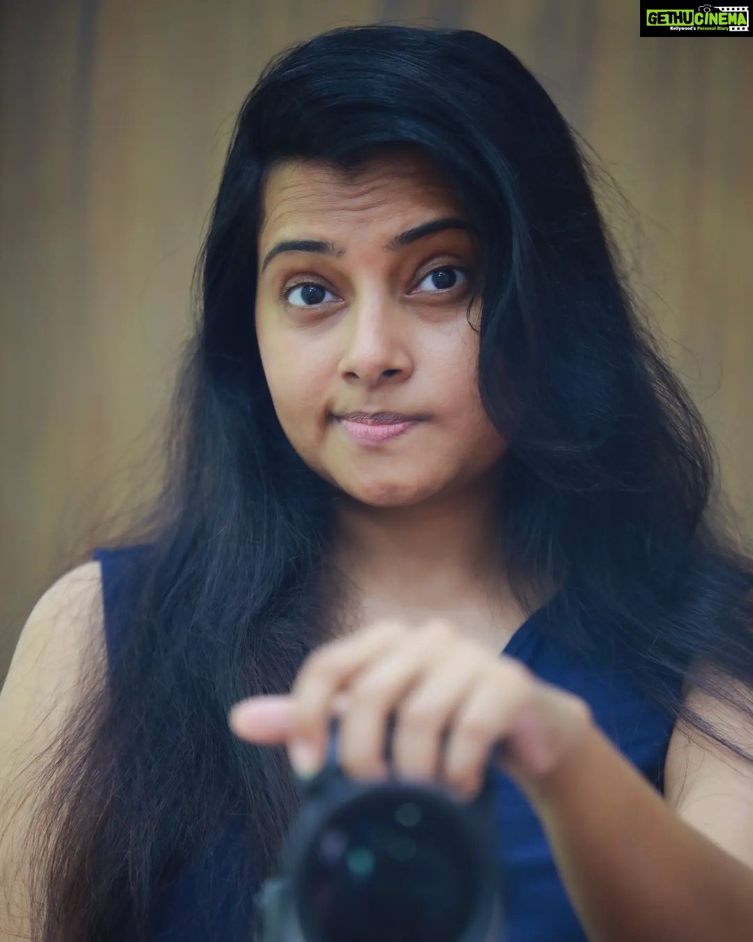 Shruthi Raj Instagram - ππ΄π»π΅ πΏπΎππππ°πΈππ π₯°π₯°π₯°
