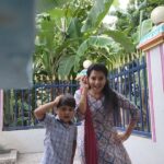 Shruthi Raj Instagram - THAYYALUM PINJIDUCHU..WATCH TILL END🤣🤣🤣 @sarveshragav.h