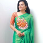 Shruthi Raj Instagram - ❤️wearing a beautiful hand painted saree from @varna_vasthiram hand painted outfits are beautiful and unique way to enhance ur personal style and wardrobe.. customization is available..They do painting on skirts,blouse,kurti,sarees and kids wear... Do check out @varna_vasthiram to get ur outfits painted...