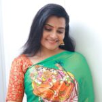 Shruthi Raj Instagram - ❤️wearing a beautiful hand painted saree from @varna_vasthiram hand painted outfits are beautiful and unique way to enhance ur personal style and wardrobe.. customization is available..They do painting on skirts,blouse,kurti,sarees and kids wear... Do check out @varna_vasthiram to get ur outfits painted...