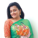 Shruthi Raj Instagram - ❤️wearing a beautiful hand painted saree from @varna_vasthiram hand painted outfits are beautiful and unique way to enhance ur personal style and wardrobe.. customization is available..They do painting on skirts,blouse,kurti,sarees and kids wear... Do check out @varna_vasthiram to get ur outfits painted...