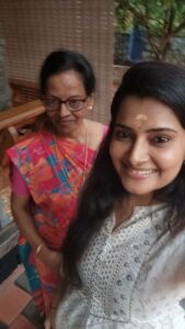 Shruthi Raj Instagram - FIRST REELS WITH AMMA❤️❤️❤️SHE IS TOO SHY TO EVEN POSE FOR A PIC...FINALLY MADE HER TO DO A REEL WITH ME🥰🥰🥰