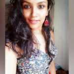 Shruti Bapna Instagram - Keep going and do your thing with complete honesty... the universe will take care of the rest in its own unique ways... Happy Weekend🌸💖🙋🏻‍♀️ . . . . . #weekendmotivation #positivethoughts #shrutibapna #shrutibapnaofficial
