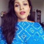 Shruti Bapna Instagram - Some rajasthani folk vibes for you all on the occasion of Hariyali teej💙💫 Happy Teej! May you be blessed with love, joy, peace and prosperity 🙏 . . . . . #teej #rajasthanifolk #rajasthanisong #indianfolk #folkmusic #langas #kalbeliya #bandhani #indianfashion #silverjewelry #indiantradition #marwar #rajasthani #shrutibapna #shrutibapnaofficial