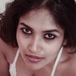 Shruti Bapna Instagram - "I guess when you're young, you just believe there'll be many people with whom you'll connect with. Later in life, you realize it only happens a few times." - Celine, Before sunset ❤❤❤ 📸 @kb.photography_official . . . . . #beforesunset #portrait #kohleyes #sundaythoughts #shrutibapna
