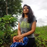 Shruti Bapna Instagram – Put on your fun cap and have a great week😉✌🐛🦋☘
.
.
.
.
.
#naturephotography #naturelover #truckercap #maharashtratravel #shrutibapna #shrutibapnaofficial